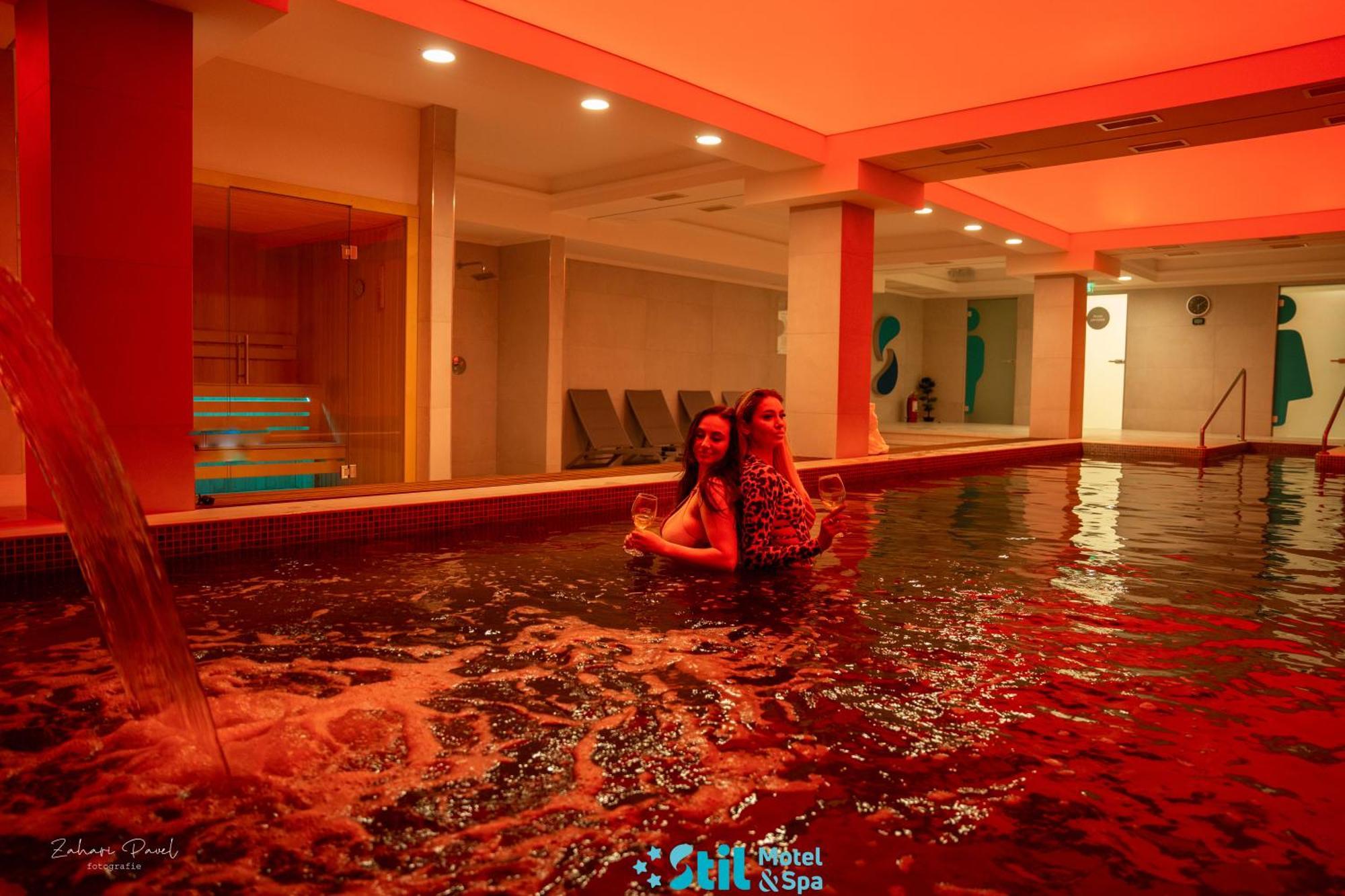 Stil Motel & Spa Tasnad Esterno foto