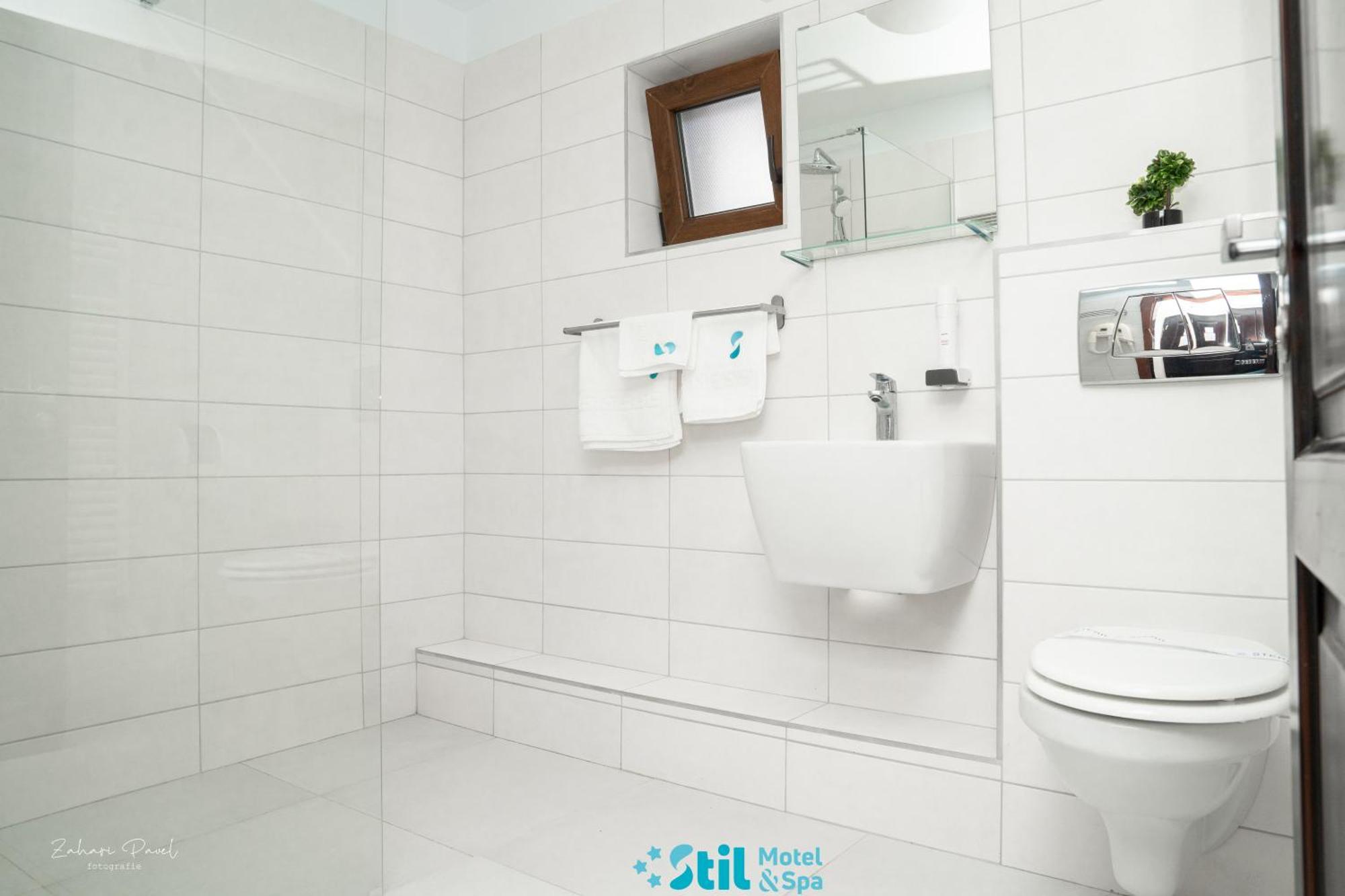 Stil Motel & Spa Tasnad Esterno foto