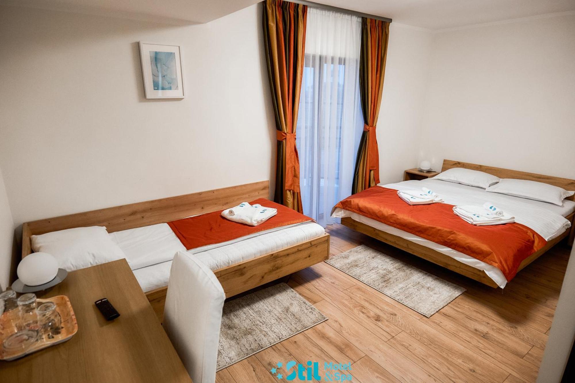 Stil Motel & Spa Tasnad Esterno foto