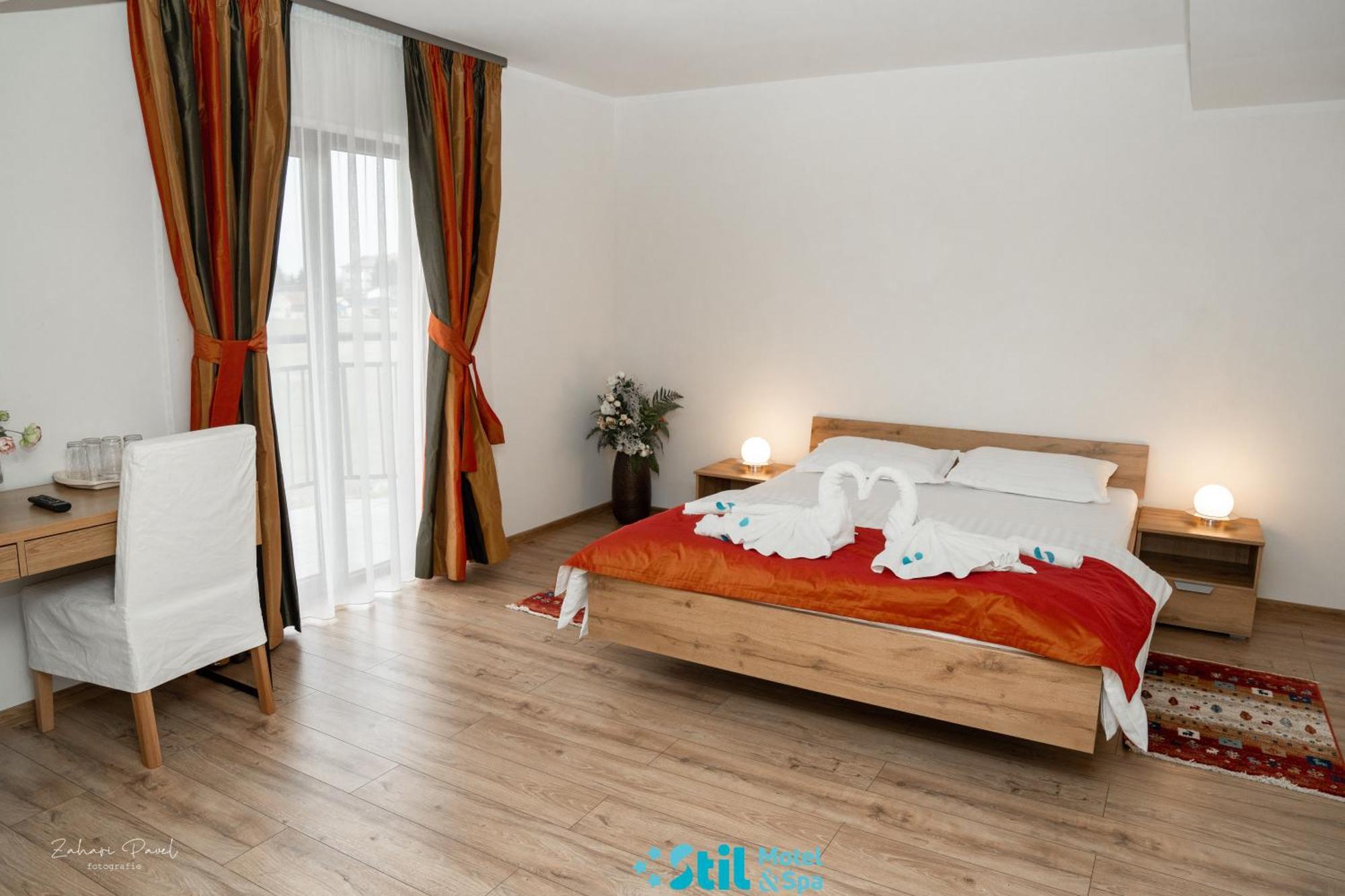Stil Motel & Spa Tasnad Esterno foto