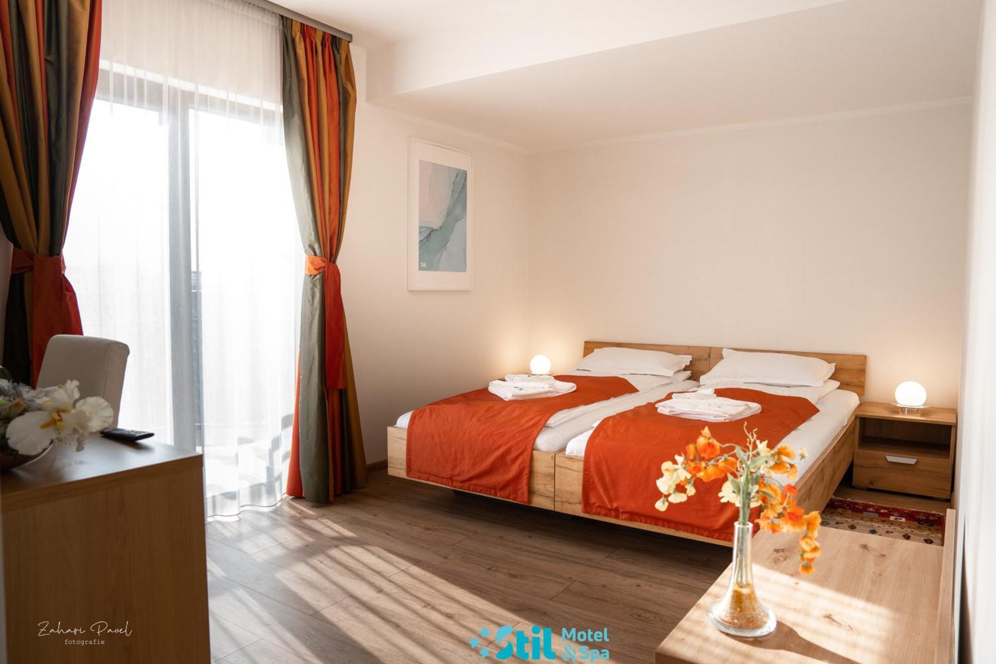 Stil Motel & Spa Tasnad Esterno foto