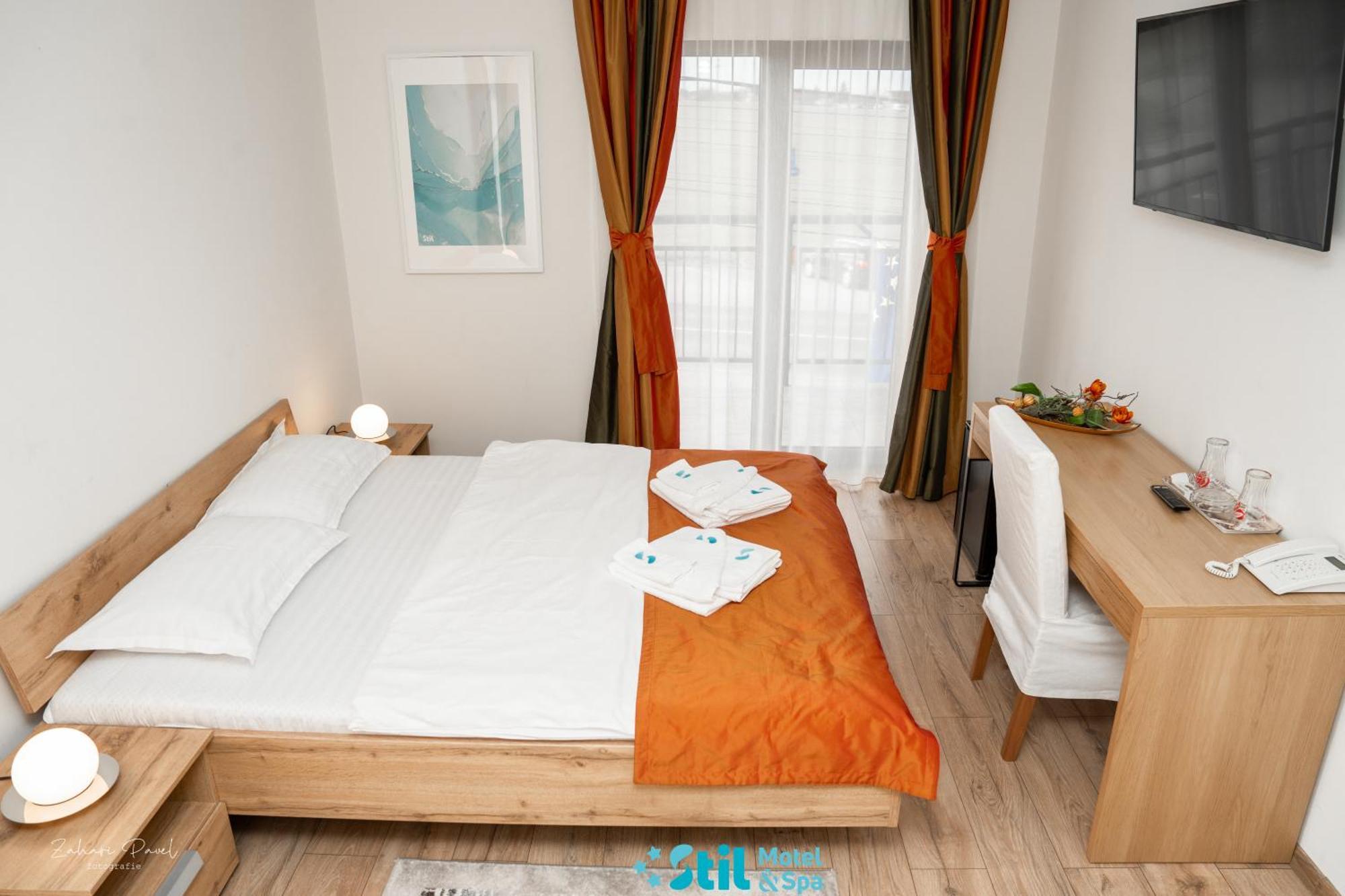 Stil Motel & Spa Tasnad Esterno foto