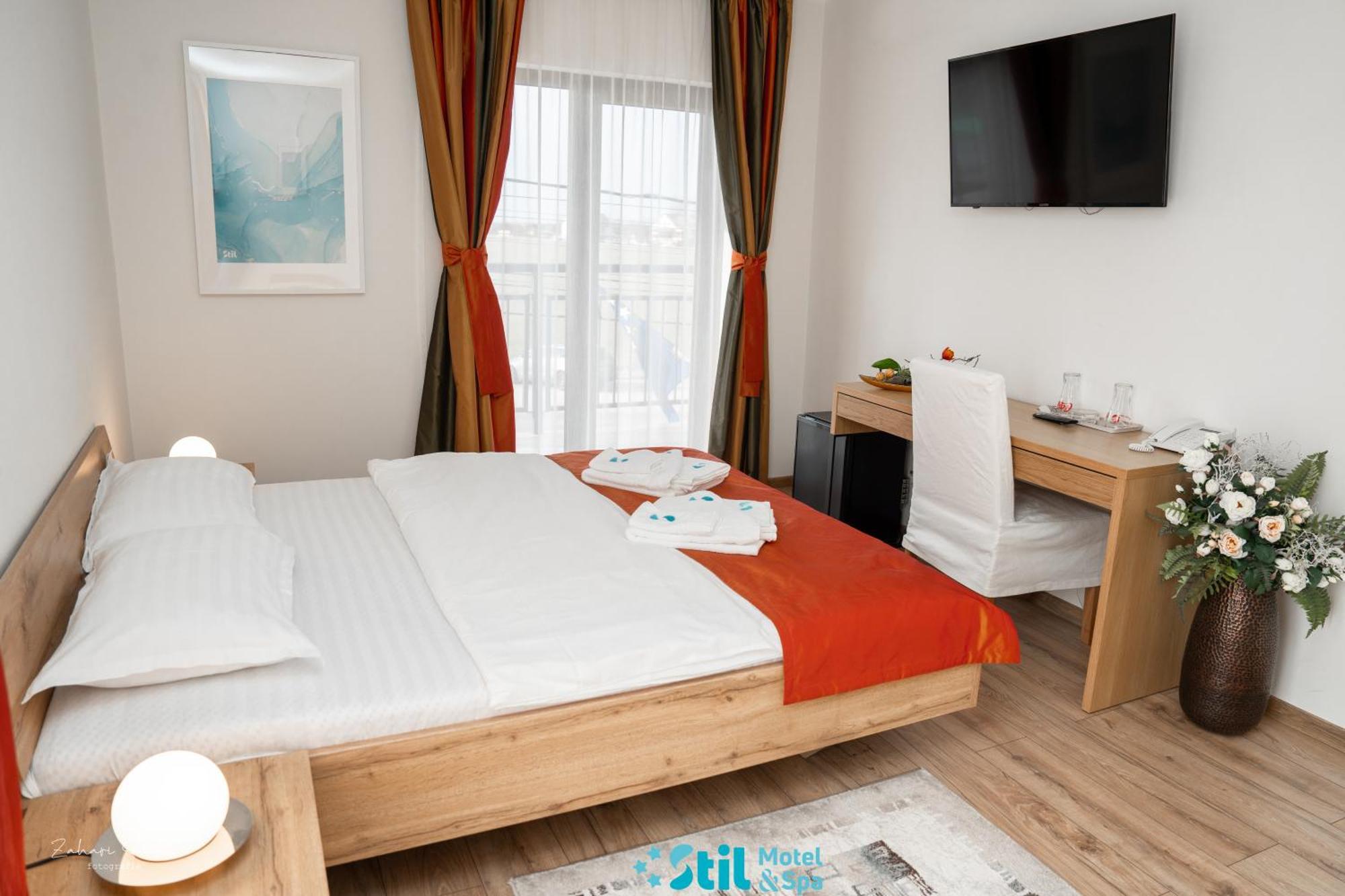 Stil Motel & Spa Tasnad Esterno foto
