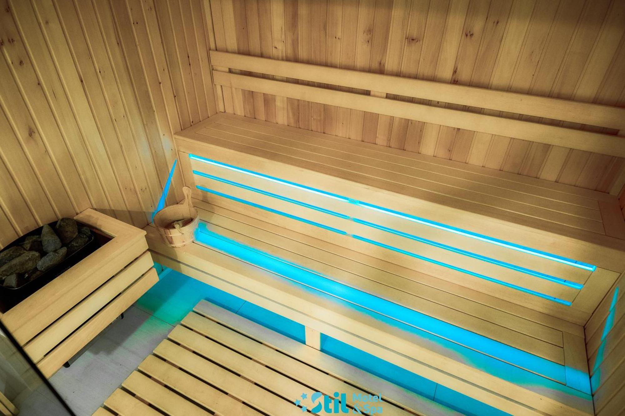 Stil Motel & Spa Tasnad Esterno foto