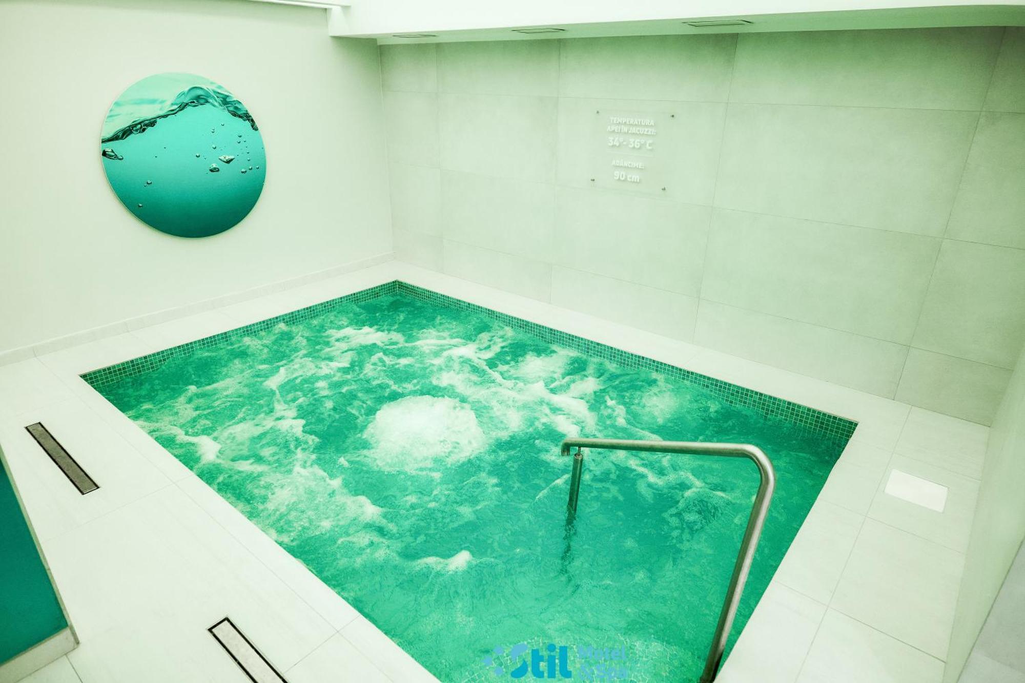 Stil Motel & Spa Tasnad Esterno foto