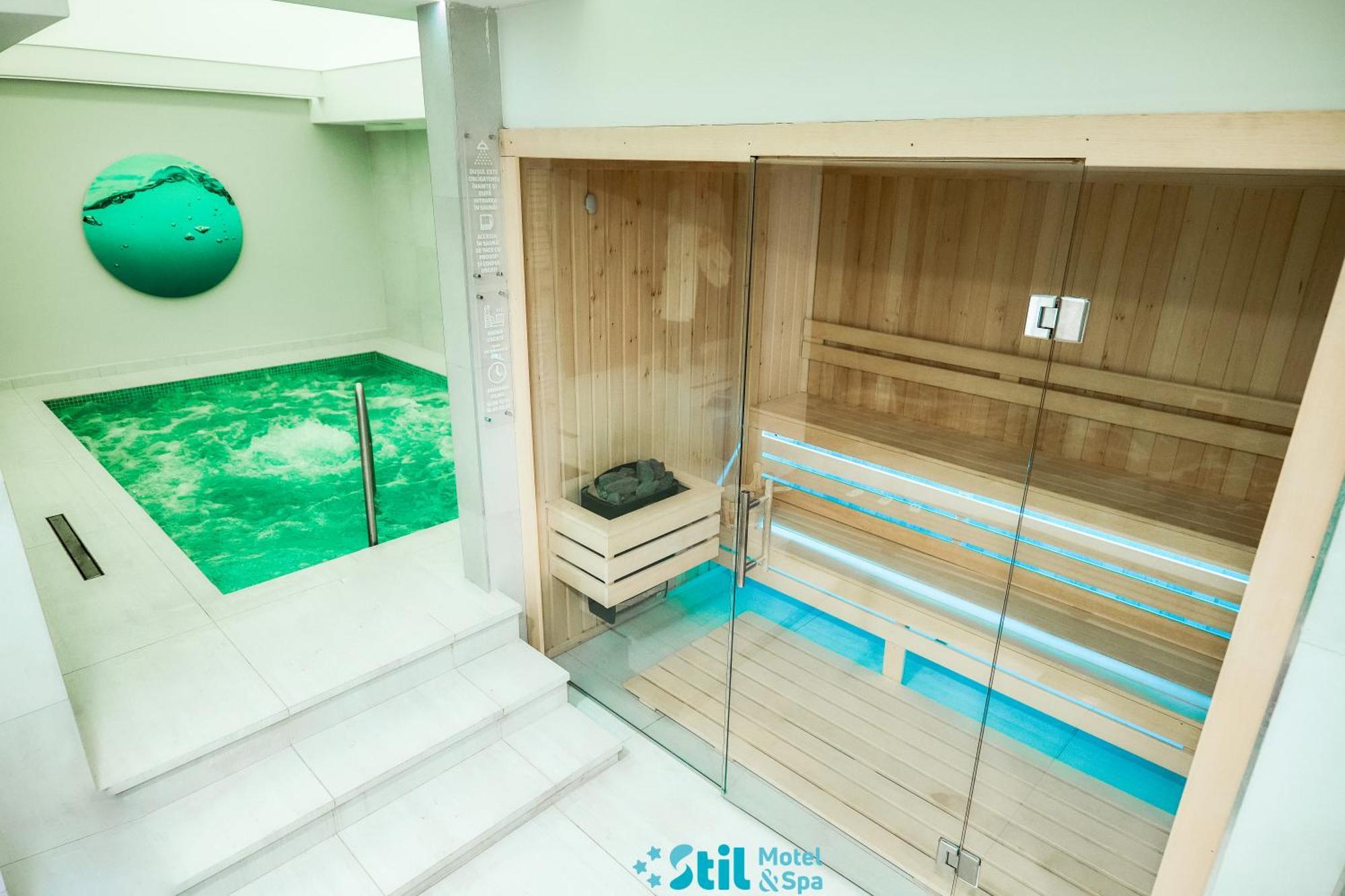 Stil Motel & Spa Tasnad Esterno foto